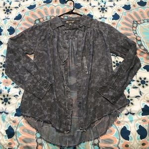 Gimmicks button up, brand new 🌺